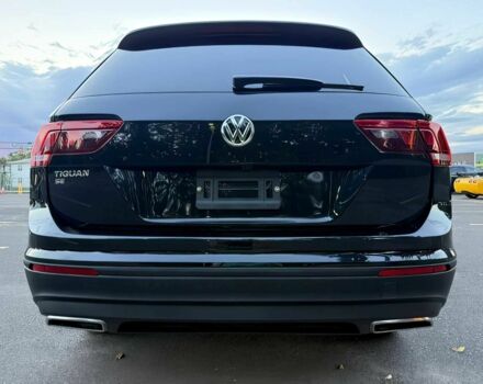 Черный Фольксваген Тигуан, объемом двигателя 2 л и пробегом 30 тыс. км за 14400 $, фото 4 на Automoto.ua