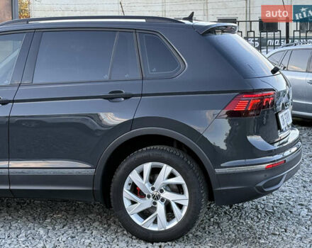 Черный Фольксваген Тигуан, объемом двигателя 2 л и пробегом 165 тыс. км за 29999 $, фото 24 на Automoto.ua