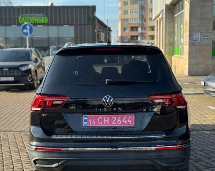 Черный Фольксваген Тигуан, объемом двигателя 2 л и пробегом 68 тыс. км за 24100 $, фото 5 на Automoto.ua