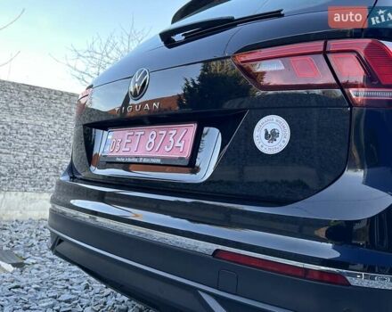 Черный Фольксваген Тигуан, объемом двигателя 2 л и пробегом 180 тыс. км за 29550 $, фото 27 на Automoto.ua