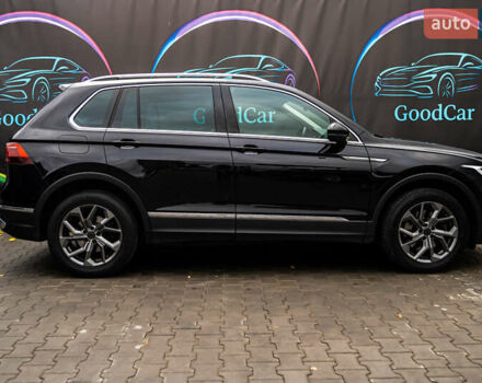 Чорний Фольксваген Тігуан, об'ємом двигуна 1.97 л та пробігом 186 тис. км за 33500 $, фото 16 на Automoto.ua