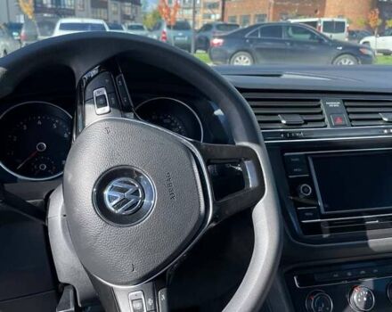 Черный Фольксваген Тигуан, объемом двигателя 2 л и пробегом 49 тыс. км за 20300 $, фото 3 на Automoto.ua