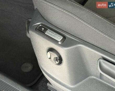 Черный Фольксваген Тигуан, объемом двигателя 2 л и пробегом 56 тыс. км за 33990 $, фото 10 на Automoto.ua