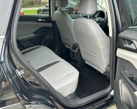 Чорний Фольксваген Тігуан, об'ємом двигуна 1.5 л та пробігом 130 тис. км за 17300 $, фото 16 на Automoto.ua