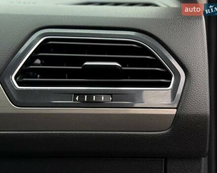 Черный Фольксваген Тигуан, объемом двигателя 1.98 л и пробегом 90 тыс. км за 21500 $, фото 73 на Automoto.ua