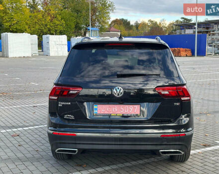 Черный Фольксваген Тигуан, объемом двигателя 2 л и пробегом 101 тыс. км за 22750 $, фото 6 на Automoto.ua