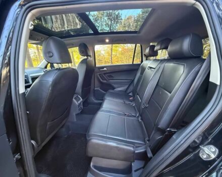 Чорний Фольксваген Тігуан, об'ємом двигуна 2 л та пробігом 26 тис. км за 12300 $, фото 12 на Automoto.ua