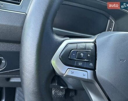 Черный Фольксваген Тигуан, объемом двигателя 2 л и пробегом 180 тыс. км за 29550 $, фото 57 на Automoto.ua