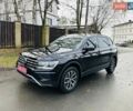 Черный Фольксваген Тигуан, объемом двигателя 2 л и пробегом 40 тыс. км за 17999 $, фото 2 на Automoto.ua