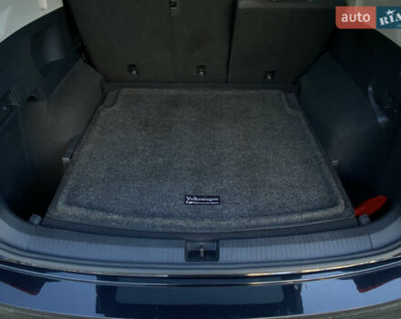 Чорний Фольксваген Тігуан, об'ємом двигуна 1.98 л та пробігом 62 тис. км за 22200 $, фото 22 на Automoto.ua