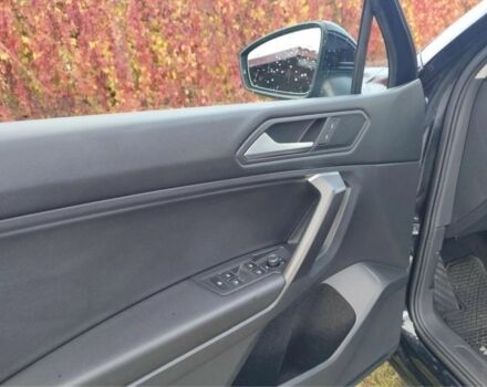 Черный Фольксваген Тигуан, объемом двигателя 2 л и пробегом 75 тыс. км за 11300 $, фото 11 на Automoto.ua