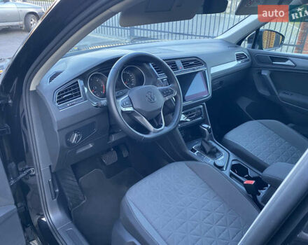 Черный Фольксваген Тигуан, объемом двигателя 1.97 л и пробегом 186 тыс. км за 29990 $, фото 11 на Automoto.ua