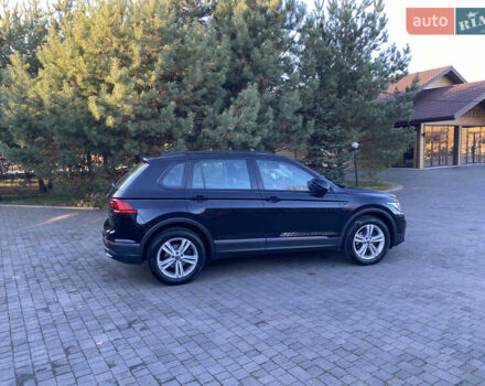 Черный Фольксваген Тигуан, объемом двигателя 1.97 л и пробегом 186 тыс. км за 29990 $, фото 7 на Automoto.ua