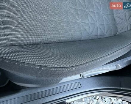 Черный Фольксваген Тигуан, объемом двигателя 2 л и пробегом 180 тыс. км за 29550 $, фото 54 на Automoto.ua