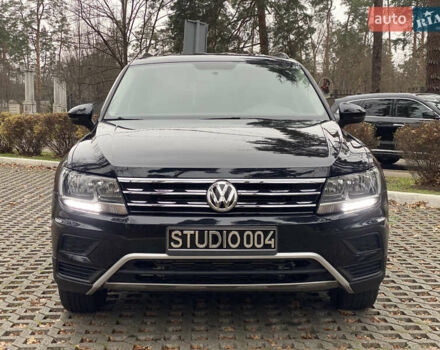Чорний Фольксваген Тігуан, об'ємом двигуна 1.98 л та пробігом 44 тис. км за 18200 $, фото 6 на Automoto.ua