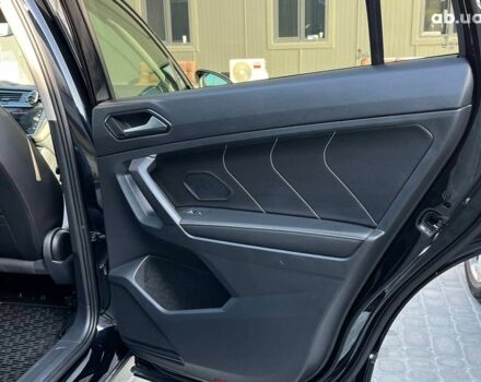 Черный Фольксваген Тигуан, объемом двигателя 2 л и пробегом 23 тыс. км за 25790 $, фото 20 на Automoto.ua