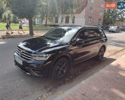 Черный Фольксваген Тигуан, объемом двигателя 2 л и пробегом 27 тыс. км за 25600 $, фото 8 на Automoto.ua
