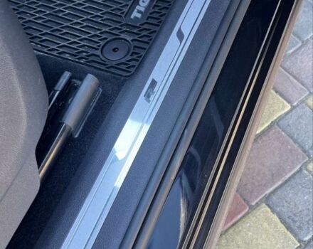 Черный Фольксваген Тигуан, объемом двигателя 2 л и пробегом 80 тыс. км за 21600 $, фото 14 на Automoto.ua