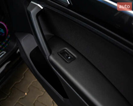 Чорний Фольксваген Тігуан, об'ємом двигуна 1.97 л та пробігом 186 тис. км за 33500 $, фото 55 на Automoto.ua