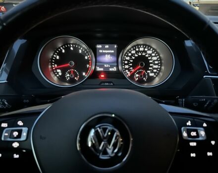 Черный Фольксваген Тигуан, объемом двигателя 2 л и пробегом 23 тыс. км за 37700 $, фото 4 на Automoto.ua