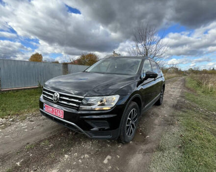 Черный Фольксваген Тигуан, объемом двигателя 2 л и пробегом 107 тыс. км за 21500 $, фото 10 на Automoto.ua