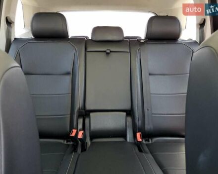 Черный Фольксваген Тигуан, объемом двигателя 1.98 л и пробегом 75 тыс. км за 3500 $, фото 9 на Automoto.ua