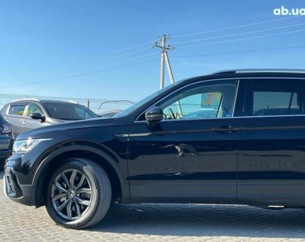 Черный Фольксваген Тигуан, объемом двигателя 2 л и пробегом 23 тыс. км за 25790 $, фото 9 на Automoto.ua