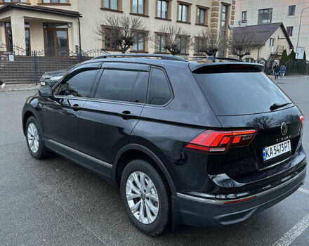 Черный Фольксваген Тигуан, объемом двигателя 1.97 л и пробегом 93 тыс. км за 30900 $, фото 4 на Automoto.ua