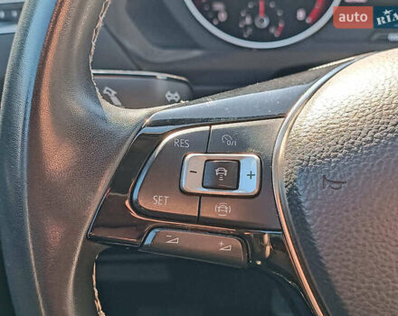 Черный Фольксваген Тигуан, объемом двигателя 2 л и пробегом 46 тыс. км за 22380 $, фото 30 на Automoto.ua