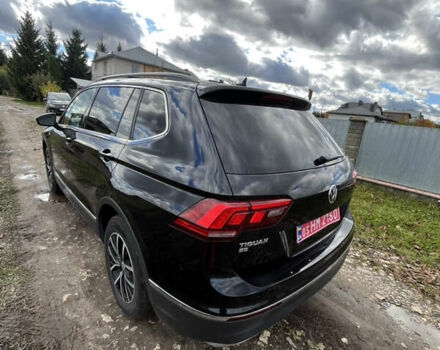 Черный Фольксваген Тигуан, объемом двигателя 2 л и пробегом 107 тыс. км за 21500 $, фото 12 на Automoto.ua