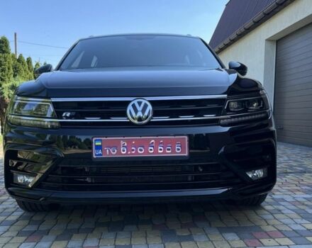 Черный Фольксваген Тигуан, объемом двигателя 2 л и пробегом 80 тыс. км за 21600 $, фото 3 на Automoto.ua