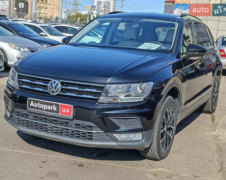 Черный Фольксваген Тигуан, объемом двигателя 2 л и пробегом 46 тыс. км за 22380 $, фото 7 на Automoto.ua