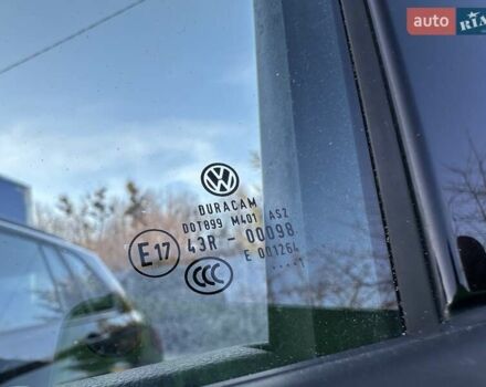 Черный Фольксваген Тигуан, объемом двигателя 2 л и пробегом 180 тыс. км за 29550 $, фото 50 на Automoto.ua