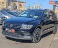 Черный Фольксваген Тигуан, объемом двигателя 2 л и пробегом 46 тыс. км за 22380 $, фото 1 на Automoto.ua