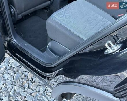 Черный Фольксваген Тигуан, объемом двигателя 2 л и пробегом 180 тыс. км за 29550 $, фото 78 на Automoto.ua