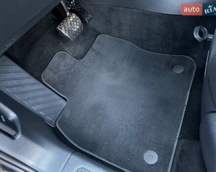 Черный Фольксваген Тигуан, объемом двигателя 2 л и пробегом 180 тыс. км за 29550 $, фото 48 на Automoto.ua