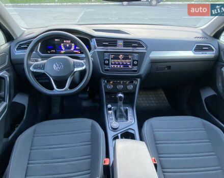 Чорний Фольксваген Тігуан, об'ємом двигуна 1.98 л та пробігом 62 тис. км за 22200 $, фото 14 на Automoto.ua