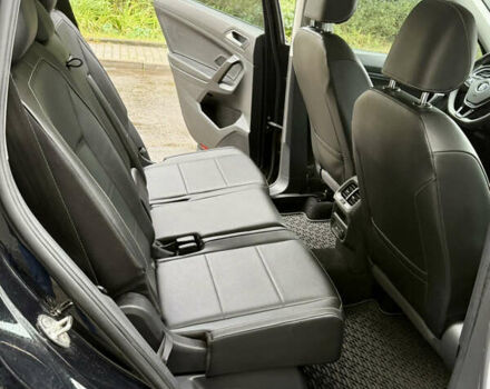 Черный Фольксваген Тигуан, объемом двигателя 1.98 л и пробегом 128 тыс. км за 23000 $, фото 23 на Automoto.ua