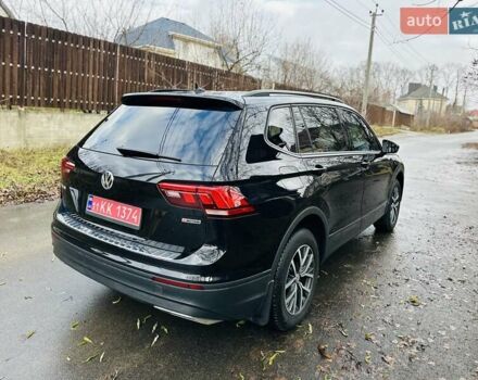 Черный Фольксваген Тигуан, объемом двигателя 2 л и пробегом 40 тыс. км за 17999 $, фото 10 на Automoto.ua