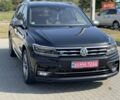 Черный Фольксваген Тигуан, объемом двигателя 1.97 л и пробегом 300 тыс. км за 28500 $, фото 3 на Automoto.ua