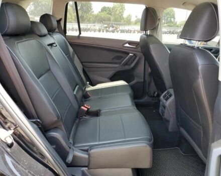 Чорний Фольксваген Тігуан, об'ємом двигуна 2 л та пробігом 75 тис. км за 3800 $, фото 10 на Automoto.ua