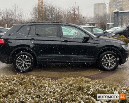 Чорний Фольксваген Тігуан, об'ємом двигуна 2 л та пробігом 37 тис. км за 25800 $, фото 7 на Automoto.ua