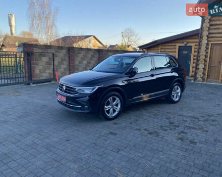 Черный Фольксваген Тигуан, объемом двигателя 1.97 л и пробегом 186 тыс. км за 29990 $, фото 2 на Automoto.ua