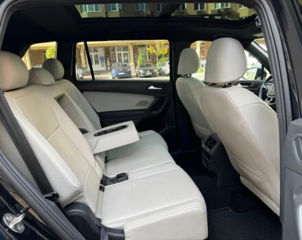 Чорний Фольксваген Тігуан, об'ємом двигуна 2 л та пробігом 123 тис. км за 22000 $, фото 14 на Automoto.ua