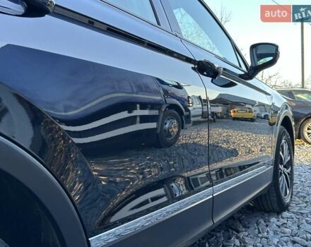 Черный Фольксваген Тигуан, объемом двигателя 2 л и пробегом 180 тыс. км за 29550 $, фото 29 на Automoto.ua