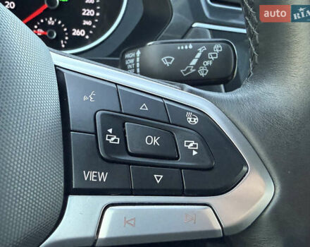 Черный Фольксваген Тигуан, объемом двигателя 2 л и пробегом 165 тыс. км за 29999 $, фото 53 на Automoto.ua