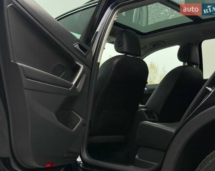 Черный Фольксваген Тигуан, объемом двигателя 1.98 л и пробегом 90 тыс. км за 21500 $, фото 48 на Automoto.ua