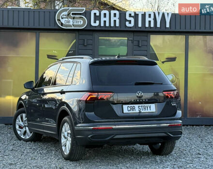 Черный Фольксваген Тигуан, объемом двигателя 2 л и пробегом 165 тыс. км за 29999 $, фото 2 на Automoto.ua