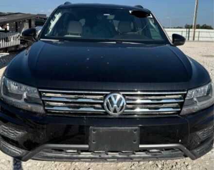 Черный Фольксваген Тигуан, объемом двигателя 2 л и пробегом 75 тыс. км за 14500 $, фото 3 на Automoto.ua