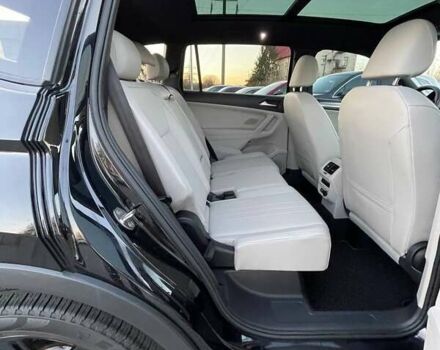 Черный Фольксваген Тигуан, объемом двигателя 2 л и пробегом 49 тыс. км за 25500 $, фото 28 на Automoto.ua